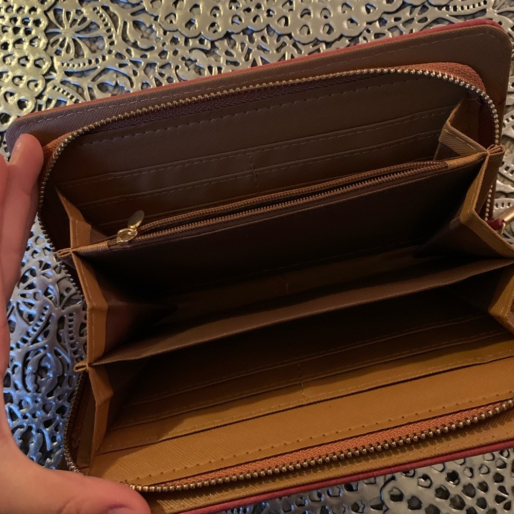 ▪️ Wristlet Wallet ▪️ - Picture 7 of 8